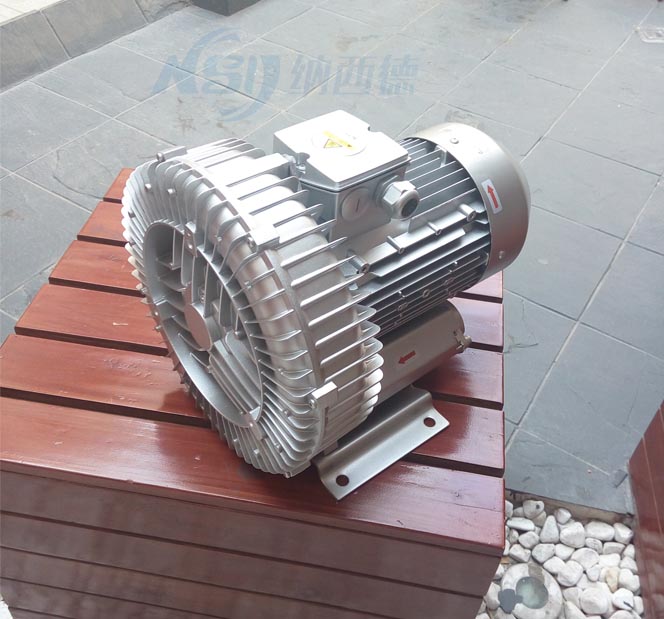 旋渦式風(fēng)機(jī)